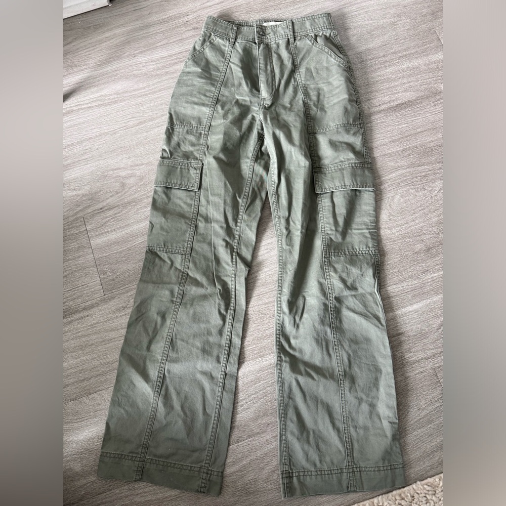 American Eagle Olive Green Cargo Pants